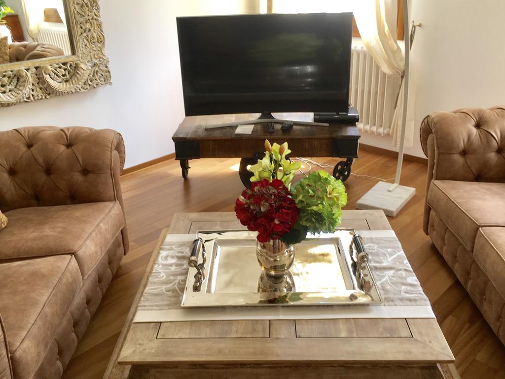 Apartamento La Loggia Al Duomo - Treviso Exterior foto