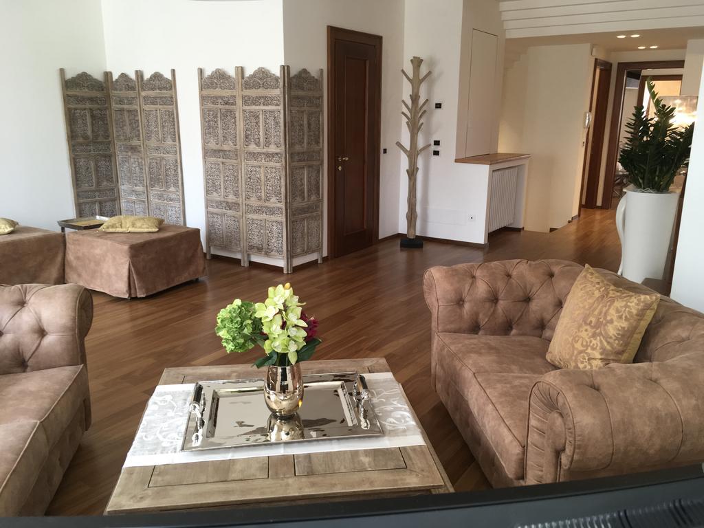 Apartamento La Loggia Al Duomo - Treviso Exterior foto